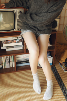 各种姿势玩小处雏女出血